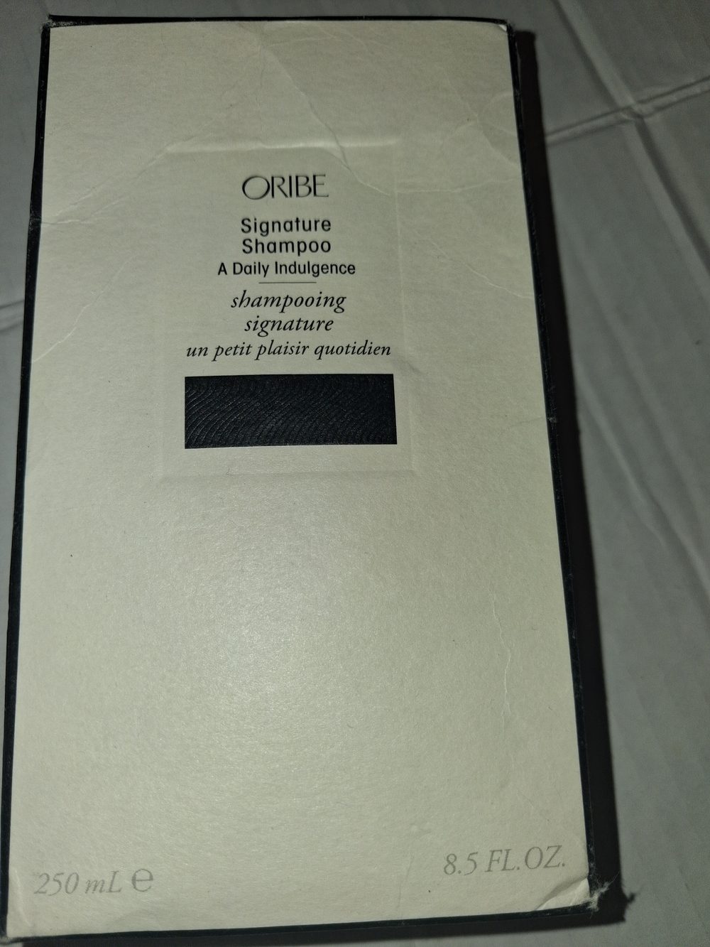 Oribe Signature Shampoo.

Product: Oribe Signature Shampoo.

Size: 8.5 fluid oun